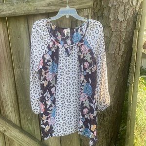translucent flowery blouse size XL